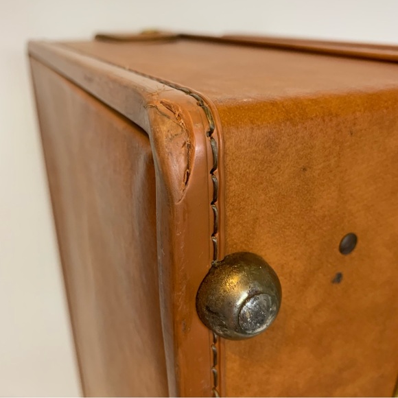 Vintage Mid Century Hartmann Pullman Luggage with Belting and Key - Picture 11 of 16